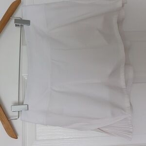 Lululemon white tennis skort size 6